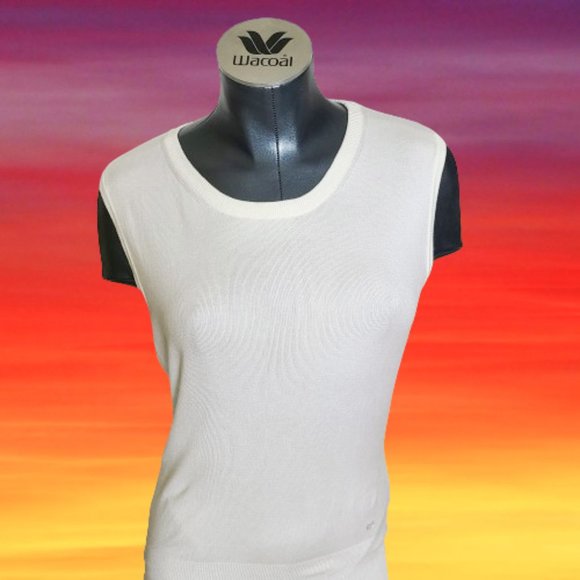 ESCADA SPORT WOMEN'S WHITE SLEEVELES TANK TOP - Picture 2 of 10